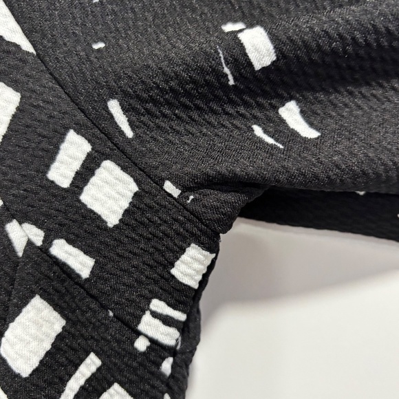 Rabbit Rabbit Rabbit lined black and white geometric lined dress sz 12 - Picture 5 of 16
